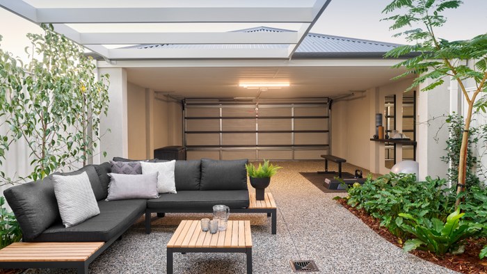 Homebuyers Centre Axton garage and outdoor living